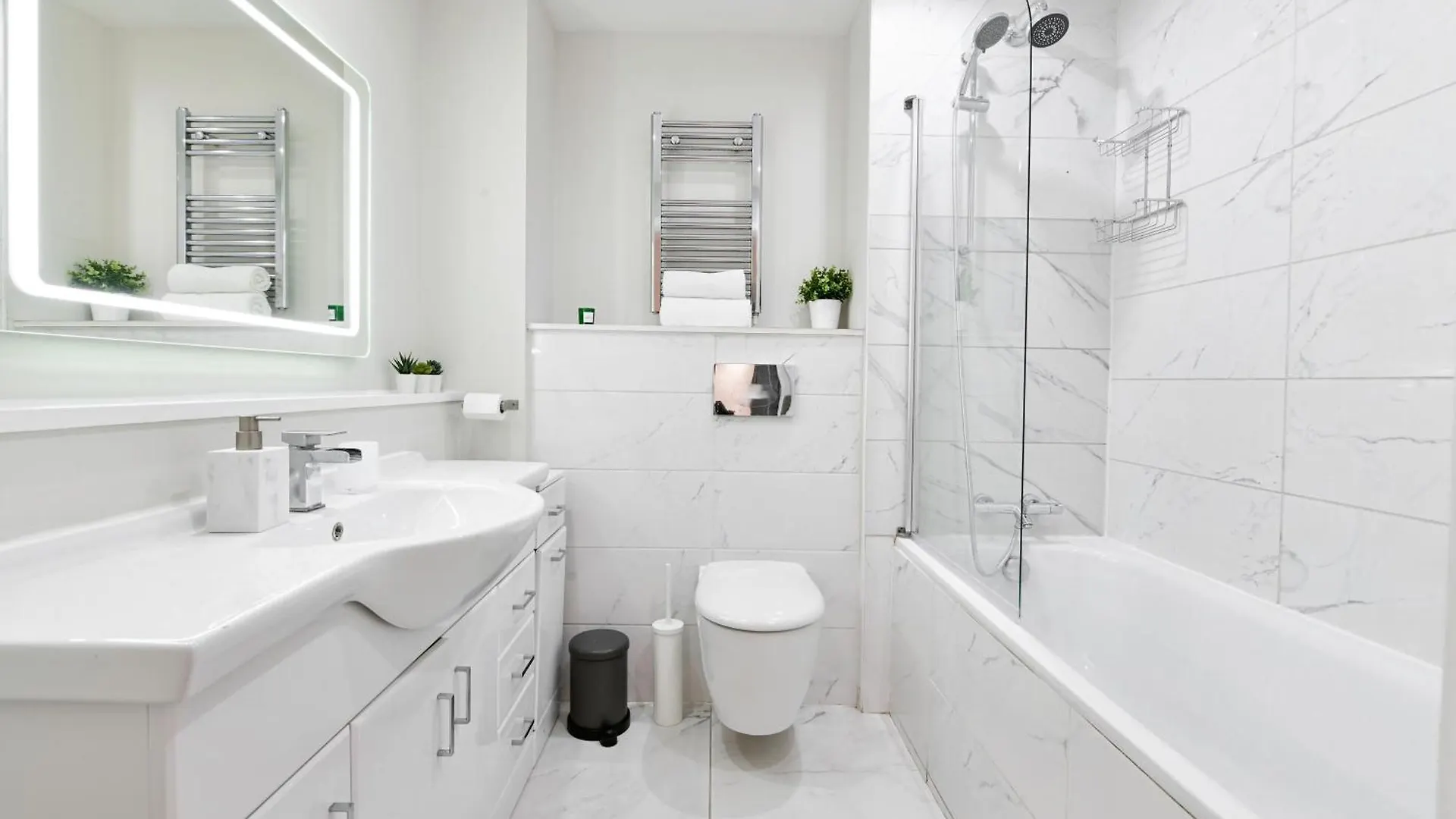 Khayat Homes - The Cosmo - Two Bed London 0*,  United Kingdom