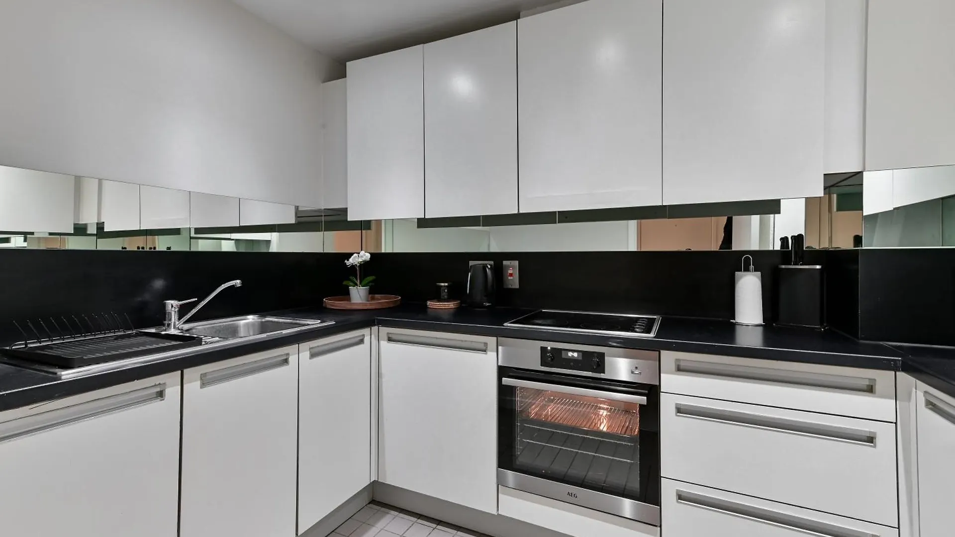Khayat Homes - The Cosmo - Two Bed London